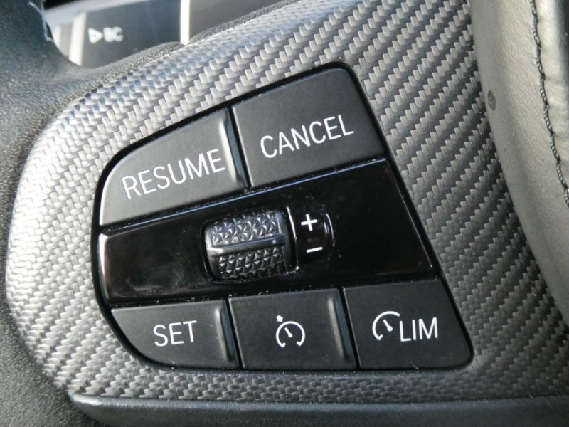 Photo 26 de l'offre de BMW SERIE 1 M135i 306cv XDRIVE M SPORT Pack Ext. M Française à 37900€ chez Mérignac auto