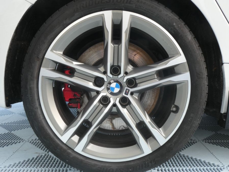 Photo 49 de l'offre de BMW SERIE 1 M135i 306cv XDRIVE M SPORT Pack Ext. M Française à 37900€ chez Mérignac auto