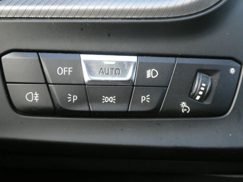 Photo 34 de l'offre de BMW SERIE 1 M135i 306cv XDRIVE M SPORT Pack Ext. M Française à 37900€ chez Mérignac auto