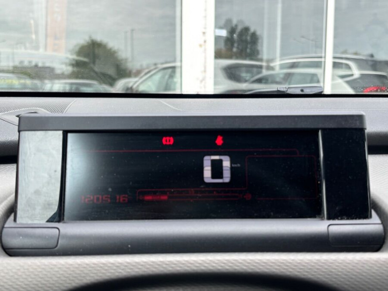 Photo 19 de l'offre de CITROEN C4 CACTUS 1.2 PureTech 82 SHINE GPS JA16 Suivie à 6950€ chez Mérignac auto