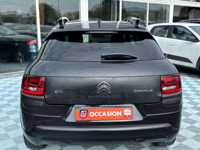 Photo 9 de l'offre de CITROEN C4 CACTUS 1.2 PureTech 82 SHINE GPS JA16 Suivie à 6950€ chez Mérignac auto