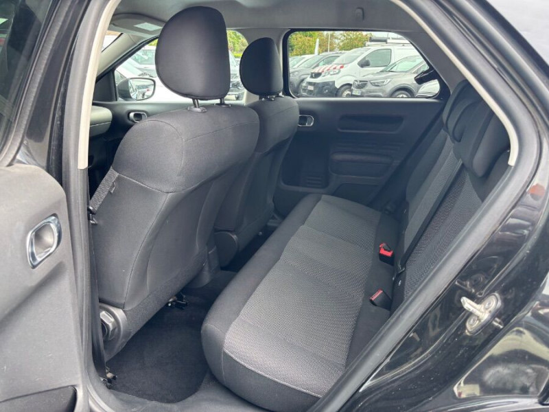 Photo 17 de l'offre de CITROEN C4 CACTUS 1.2 PureTech 82 SHINE GPS JA16 Suivie à 6950€ chez Mérignac auto