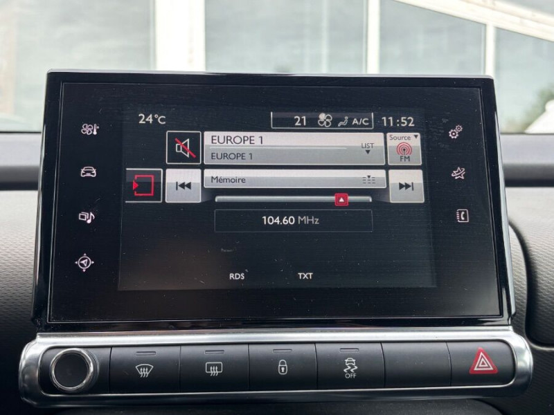 Photo 23 de l'offre de CITROEN C4 CACTUS 1.2 PureTech 82 SHINE GPS JA16 Suivie à 6950€ chez Mérignac auto