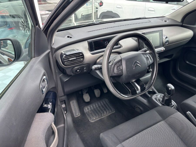 Photo 14 de l'offre de CITROEN C4 CACTUS 1.2 PureTech 82 SHINE GPS JA16 Suivie à 6950€ chez Mérignac auto