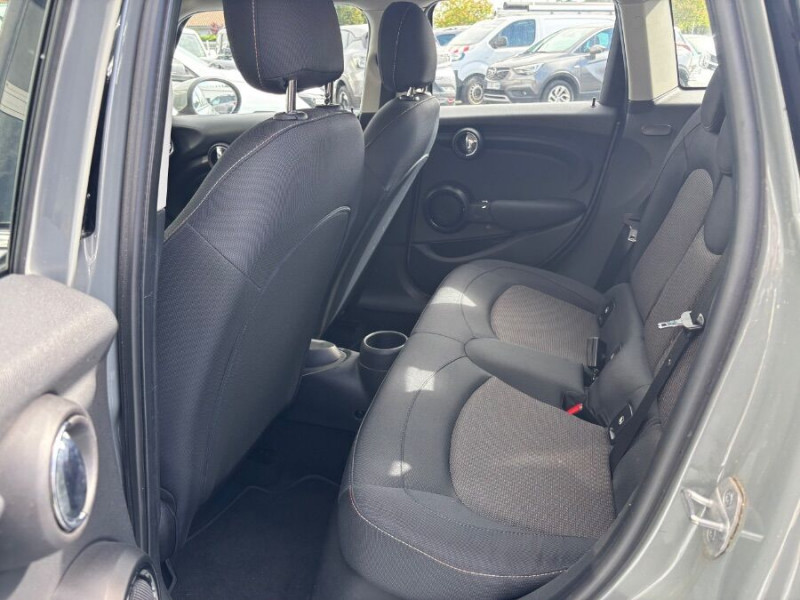 Photo 15 de l'offre de MINI MINI III NEW ONE 102 BVM6 (F55) 5P LED JA Bluetooth à 19450€ chez Mérignac auto