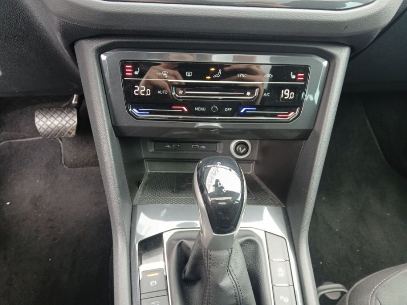 Photo 26 de l'offre de VOLKSWAGEN TIGUAN II (2) 2.0 TDI 150 DSG 2WD ELEGANCE TOE GPS Camera ACC Hayon EL. JA18 1ère Main à 33950€ chez Mérignac auto