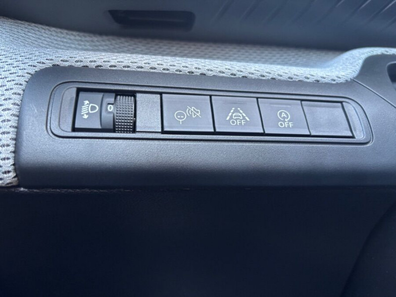 Photo 19 de l'offre de CITROEN C3 NEW 1.2 PureTech 100 BVM6 PLUS CarPlay à 17650€ chez Mérignac auto