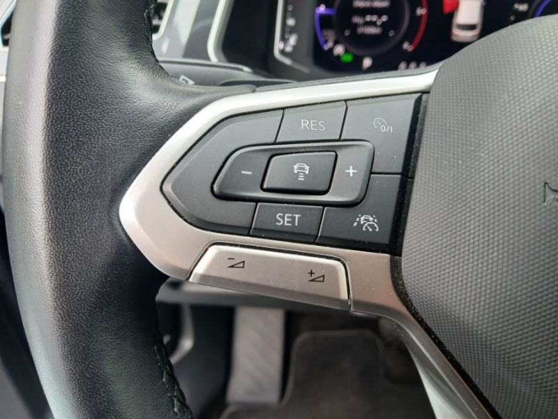 Photo 18 de l'offre de VOLKSWAGEN TIGUAN II (2) 2.0 TDI 150 DSG 2WD ELEGANCE TOE GPS Camera ACC Hayon EL. JA18 1ère Main à 33950€ chez Mérignac auto