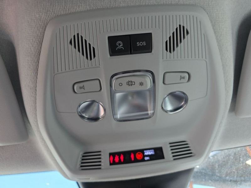 Photo 31 de l'offre de CITROEN C3 NEW 1.2 PureTech 100 BVM6 MAX GPS Camera à 17850€ chez Mérignac auto