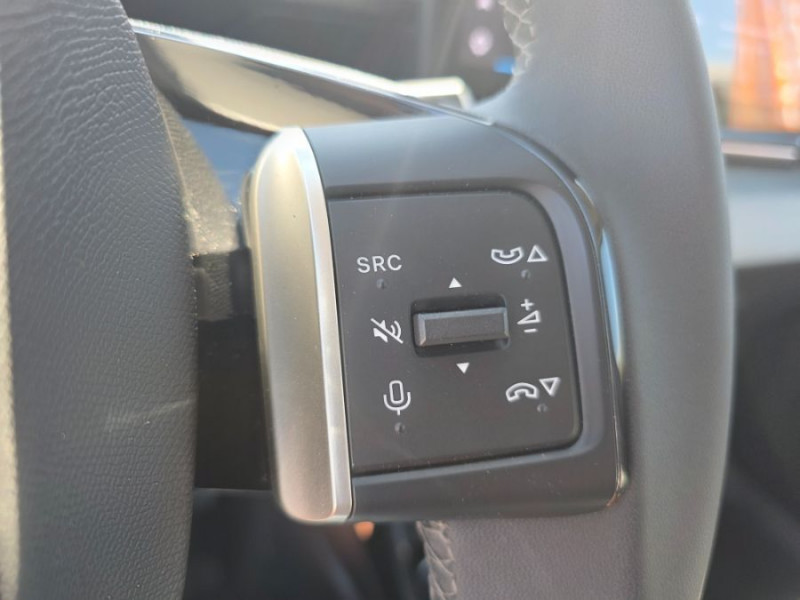 Photo 24 de l'offre de CITROEN C3 NEW 1.2 PureTech 100 BVM6 MAX GPS Camera à 17850€ chez Mérignac auto