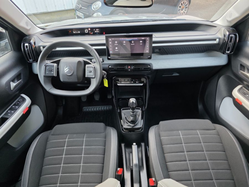 Photo 10 de l'offre de CITROEN C3 NEW 1.2 PureTech 100 BVM6 MAX GPS Camera à 17850€ chez Mérignac auto