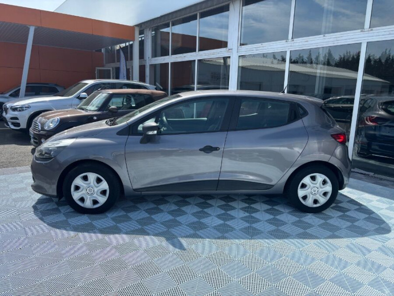 Photo 6 de l'offre de RENAULT CLIO IV 1.5 DCI 75 ECO ZEN Bluetooth Régul à 7450€ chez Mérignac auto