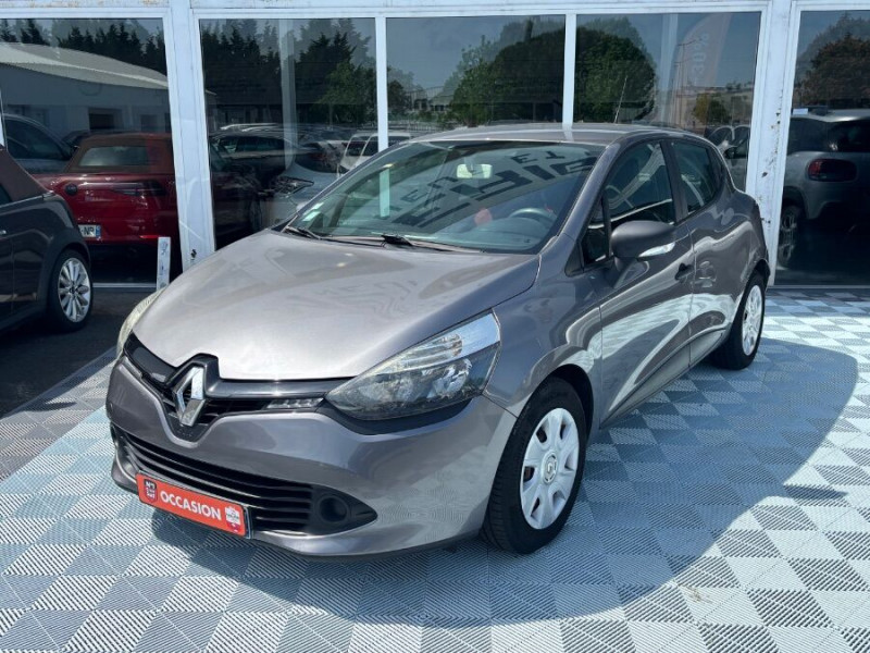 Photo 1 de l'offre de RENAULT CLIO IV 1.5 DCI 75 ECO ZEN Bluetooth Régul à 7450€ chez Mérignac auto