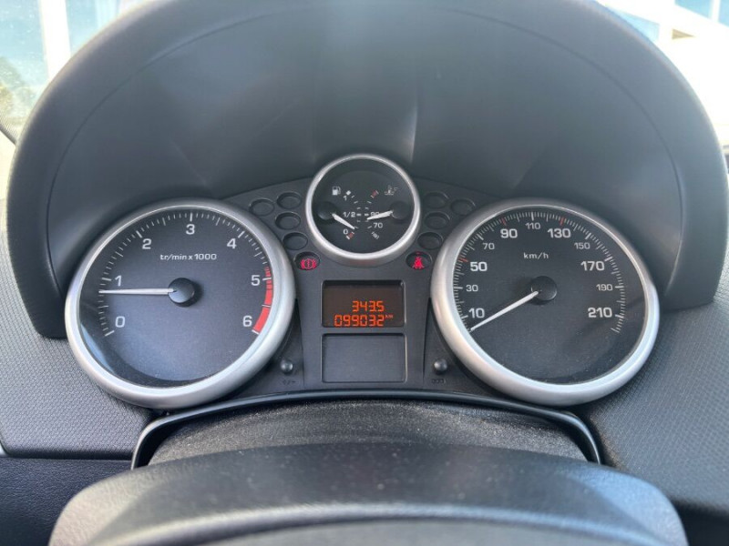Photo 17 de l'offre de PEUGEOT 207 SOCIETE 1.4 HDI 68 SOCIETE 2Places Ph.2 CLIM Attel. DISTRI Neuve à 5980€ chez Mérignac auto