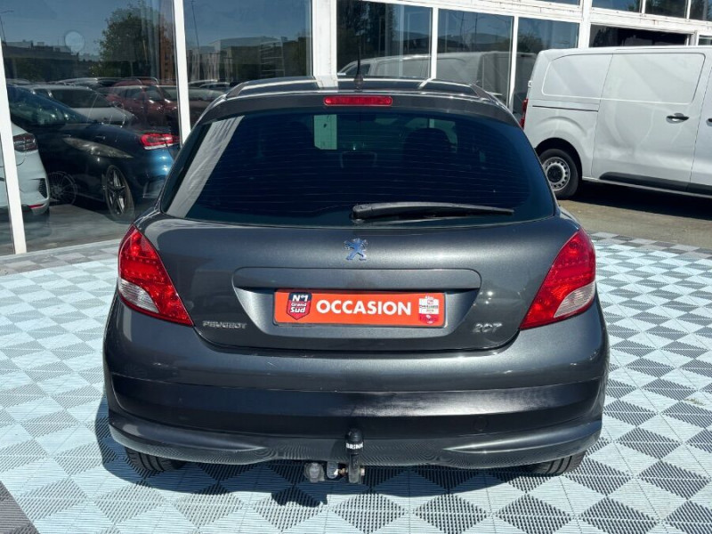 Photo 9 de l'offre de PEUGEOT 207 SOCIETE 1.4 HDI 68 SOCIETE 2Places Ph.2 CLIM Attel. DISTRI Neuve à 5980€ chez Mérignac auto