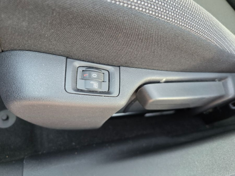 Photo 8 de l'offre de CITROEN C3 III 1.2 PureTech 82 SHINE GPS Camera à 9650€ chez Mérignac auto