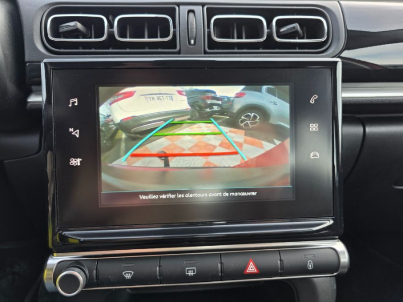 Photo 6 de l'offre de CITROEN C3 III 1.2 PureTech 82 SHINE GPS Camera à 9650€ chez Mérignac auto