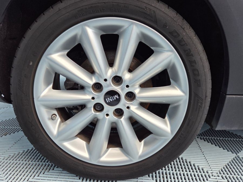 Photo 14 de l'offre de MINI CLUBMAN III 1.5i 136 BVM6 COOPER GPS JA17 LED Key Less à 15950€ chez Mérignac auto