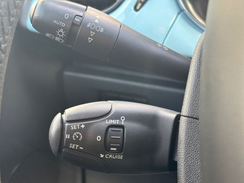 Photo 17 de l'offre de CITROEN DS3 1.6 E-HDI 90 SO CHIC GPS Radar JA16p à 7950€ chez Mérignac auto