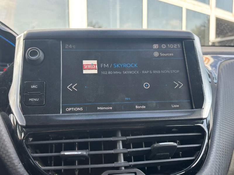 Photo 20 de l'offre de PEUGEOT 2008 1.6 BlueHDI 100 ALLURE GPS Camera Attel. à 10750€ chez Mérignac auto