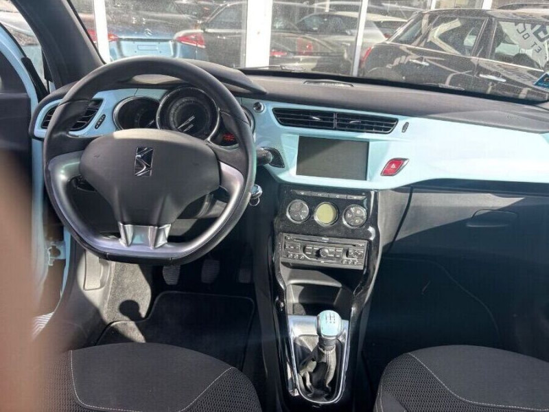 Photo 11 de l'offre de CITROEN DS3 1.6 E-HDI 90 SO CHIC GPS Radar JA16p à 7950€ chez Mérignac auto