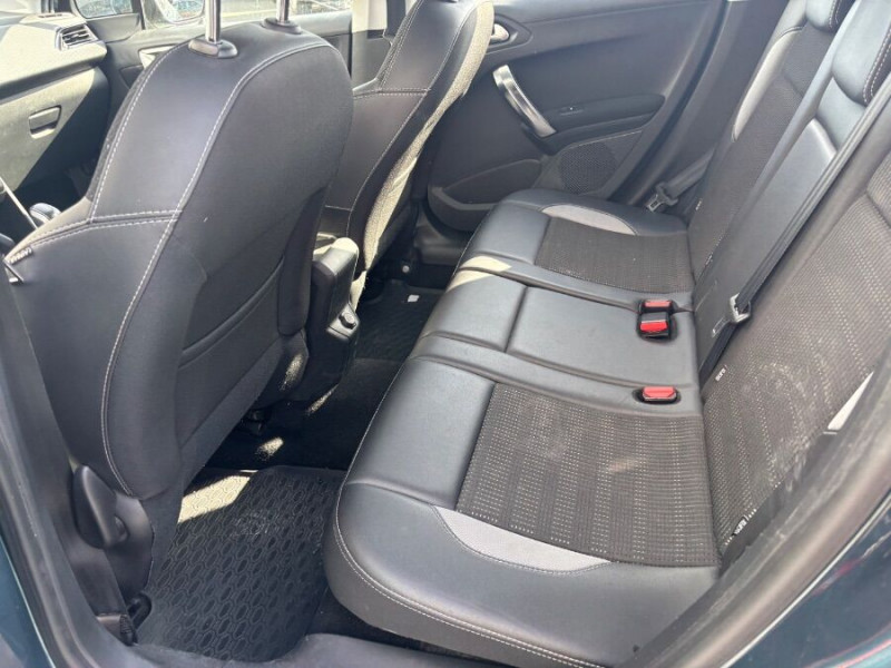 Photo 15 de l'offre de PEUGEOT 2008 1.6 BlueHDI 100 ALLURE GPS Camera Attel. à 10750€ chez Mérignac auto