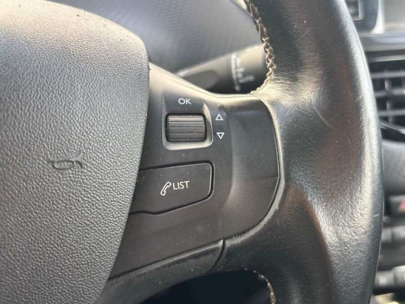 Photo 29 de l'offre de PEUGEOT 2008 1.6 BlueHDI 100 ALLURE GPS Camera Attel. à 10750€ chez Mérignac auto