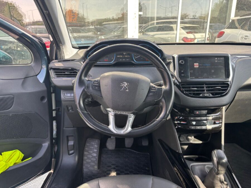 Photo 4 de l'offre de PEUGEOT 2008 1.6 BlueHDI 100 ALLURE GPS Camera Attel. à 10750€ chez Mérignac auto