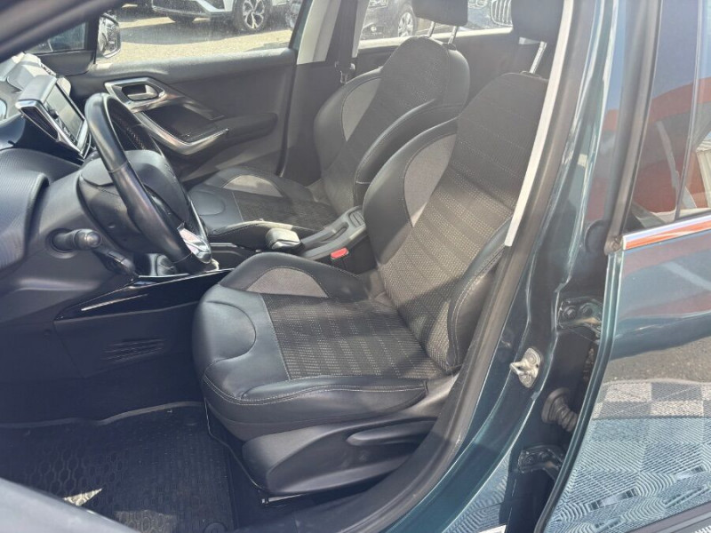 Photo 5 de l'offre de PEUGEOT 2008 1.6 BlueHDI 100 ALLURE GPS Camera Attel. à 10750€ chez Mérignac auto