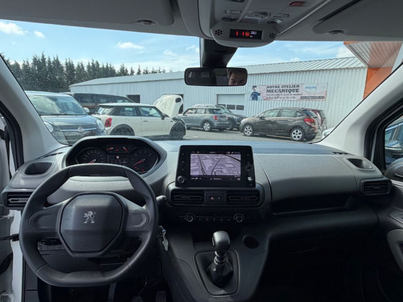 Photo 9 de l'offre de PEUGEOT RIFTER 1.2 PureTech 110 BVM6 ACTIVE GPS Bluetooth Attel. à 18950€ chez Mérignac auto