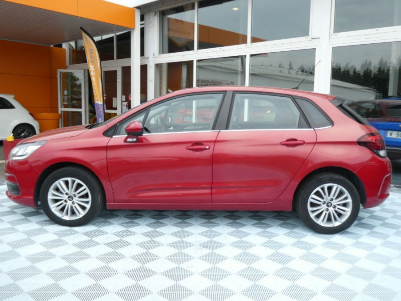 Photo 2 de l'offre de CITROEN C4 1.2 PureTech 110 FEEL CLIM Auto Radar Bluetooth à 9950€ chez Mérignac auto
