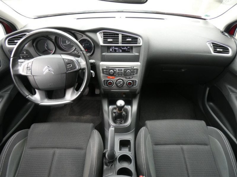 Photo 10 de l'offre de CITROEN C4 1.2 PureTech 110 FEEL CLIM Auto Radar Bluetooth à 9950€ chez Mérignac auto