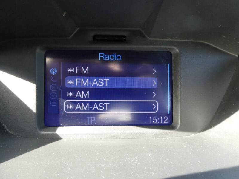 Photo 16 de l'offre de FORD ECOSPORT 1.0 EcoBoost 125 TITANIUM GPS Key Less à 10450€ chez Mérignac auto