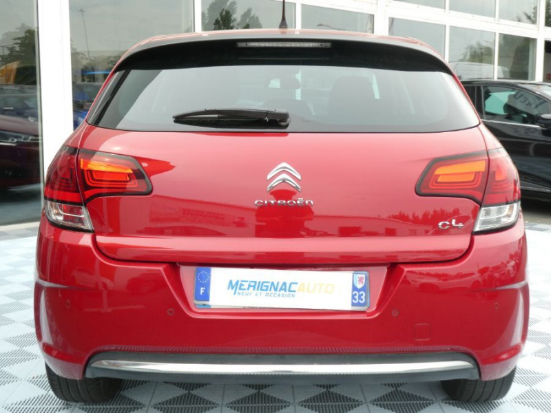 Photo 8 de l'offre de CITROEN C4 1.2 PureTech 110 FEEL CLIM Auto Radar Bluetooth à 9950€ chez Mérignac auto