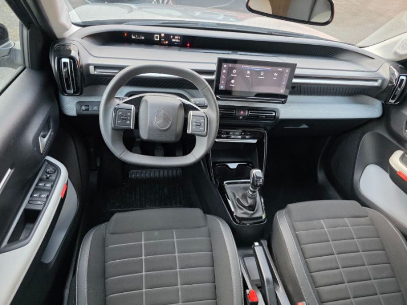 Photo 4 de l'offre de CITROEN C3 NEW 1.2 PureTech 100 BVM6 MAX GPS Camera à 17850€ chez Mérignac auto