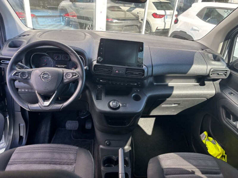Photo 21 de l'offre de OPEL COMBO LIFE 1.5 DIESEL 130 EAT8 Equipé TPMR Nbses Options à 31900€ chez Mérignac auto