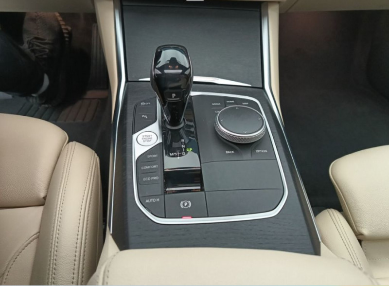 Photo 14 de l'offre de BMW SERIE 3 TOURING (G20) 320DA 163 BVA8 PACK CUIR Sport TOE JA18 1ère Main à 29450€ chez Mérignac auto