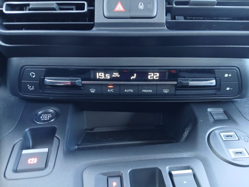 Photo 32 de l'offre de CITROEN BERLINGO 1.5 BlueHDi 130 EAT8 N1 PACK ADML Camera 3 Sièges Arr. à 27950€ chez Mérignac auto