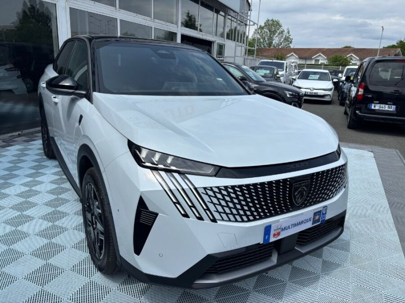 Photo 2 de l'offre de PEUGEOT 3008 HYBRID 145 e-DCS6 GT Hayon Elect. LED Pixel SC à 32950€ chez Mérignac auto