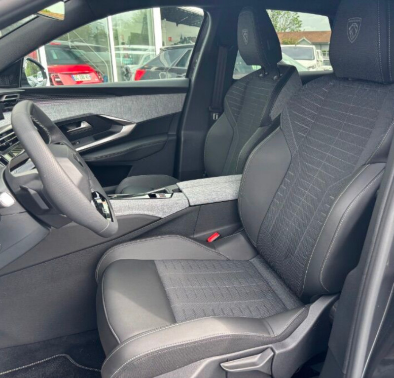 Photo 5 de l'offre de PEUGEOT 3008 HYBRID 145 e-DCS6 GT Hayon Elect. LED Pixel SC à 32950€ chez Mérignac auto