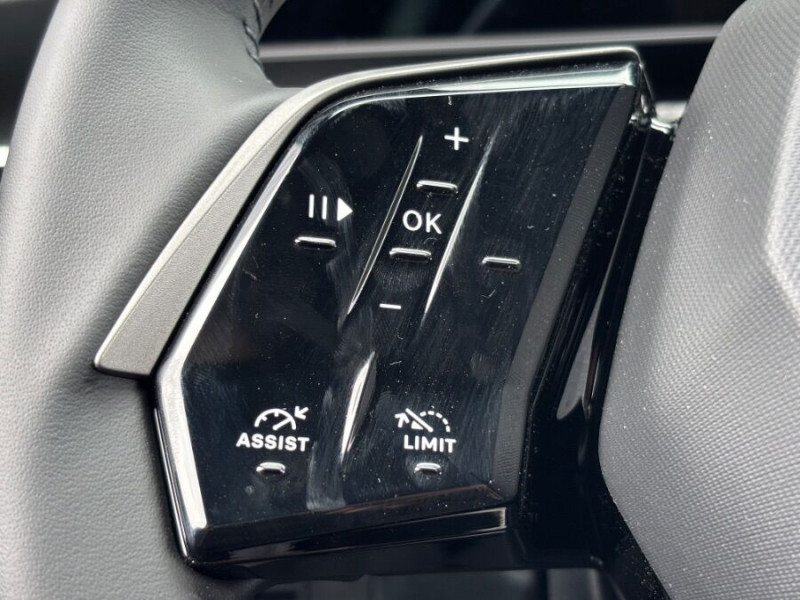 Photo 32 de l'offre de PEUGEOT 3008 HYBRID 145 e-DCS6 GT Hayon Elect. LED Pixel SC à 32950€ chez Mérignac auto