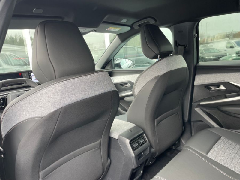 Photo 21 de l'offre de PEUGEOT 3008 HYBRID 145 e-DCS6 ALLURE Panoramic Pack 360° VDA à 31690€ chez Mérignac auto