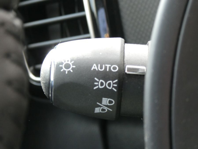 Photo 34 de l'offre de CITROEN C5 AIRCROSS NEW (2) 1.5 BlueHDi 130 EAT8 SHINE MAX Hayon Elect. à 25950€ chez Mérignac auto