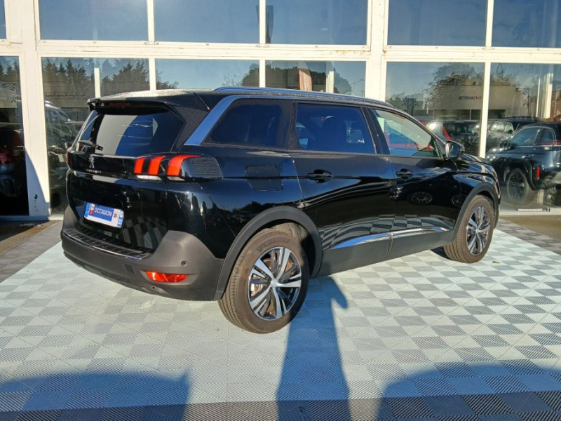 Photo 9 de l'offre de PEUGEOT 5008 II 1.5 BlueHDi 130 EAT8 ALLURE PACK 7PL Hayon EL. SC 1ère Main à 23450€ chez Mérignac auto