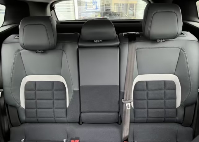 Photo 16 de l'offre de CITROEN C5 AIRCROSS NEW 1.2 HYBRIDE 145 EAT8 PLUS à 29970€ chez Mérignac auto