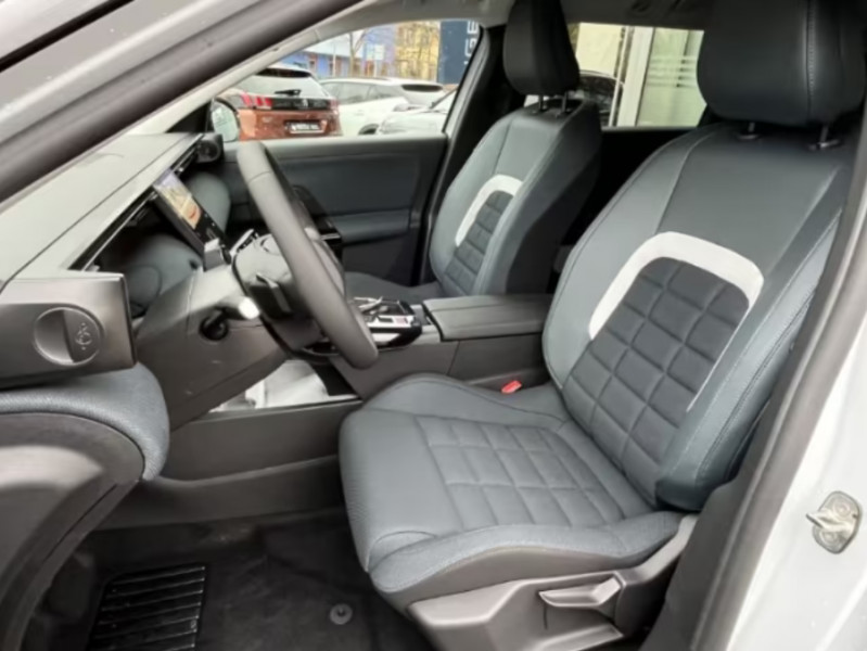 Photo 5 de l'offre de CITROEN C5 AIRCROSS NEW 1.2 HYBRIDE 145 EAT8 PLUS PACK Techno Hayon EL. à 30850€ chez Mérignac auto