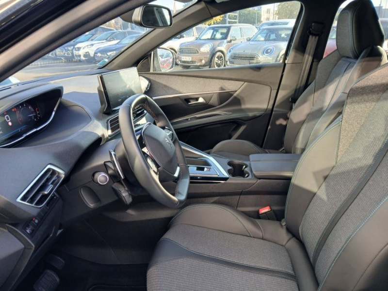 Photo 5 de l'offre de PEUGEOT 5008 II 1.5 BlueHDi 130 EAT8 ALLURE PACK 7PL Hayon EL. SC 1ère Main à 23450€ chez Mérignac auto