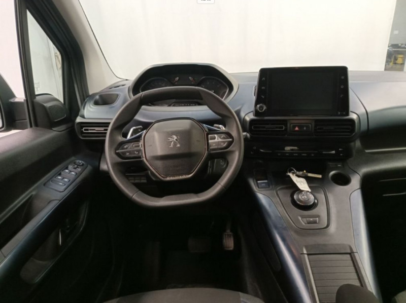 Photo 17 de l'offre de PEUGEOT RIFTER XL LONG 1.5 BlueHDi 130 EAT8 ALLURE Equipé TPMR 6PL à 32900€ chez Mérignac auto