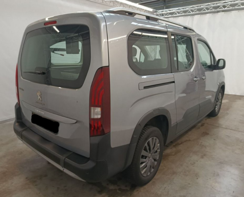 Photo 2 de l'offre de PEUGEOT RIFTER XL LONG 1.5 BlueHDi 130 EAT8 ALLURE Equipé TPMR 6PL à 35500€ chez Mérignac auto
