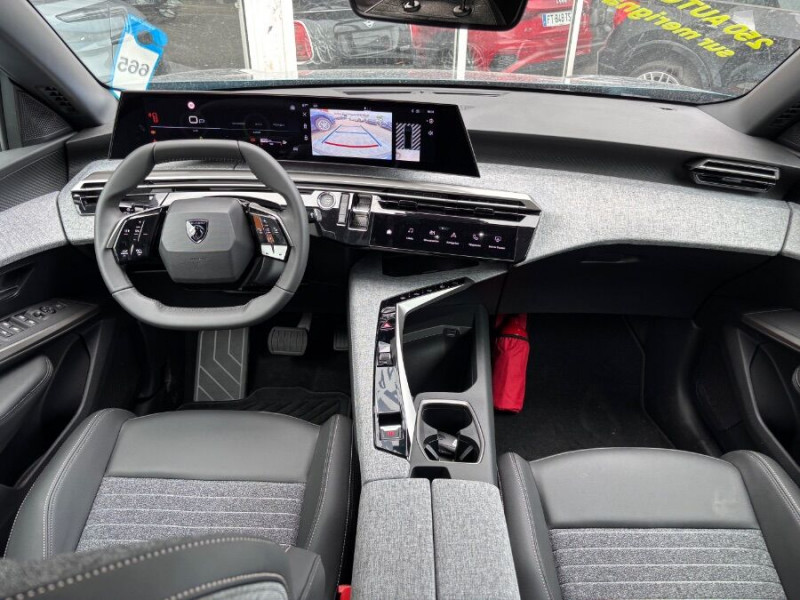 Photo 8 de l'offre de PEUGEOT 3008 HYBRID 145 e-DCS6 ALLURE Panoramic Pack à 31450€ chez Mérignac auto